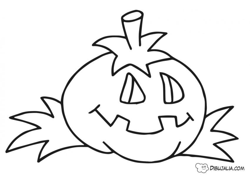 Calabaza rara sobre hojas