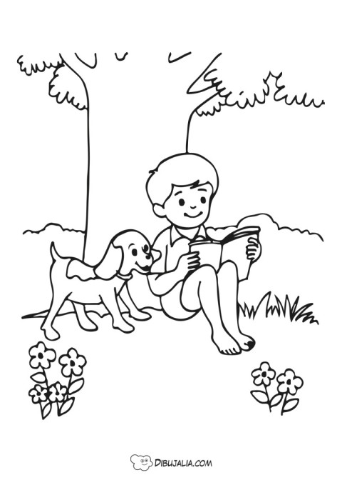 Niño lee con su perro