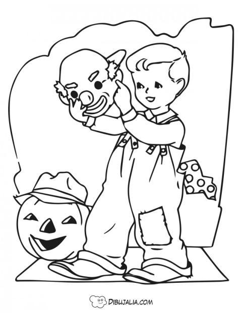 Niño con mascaras de halloween