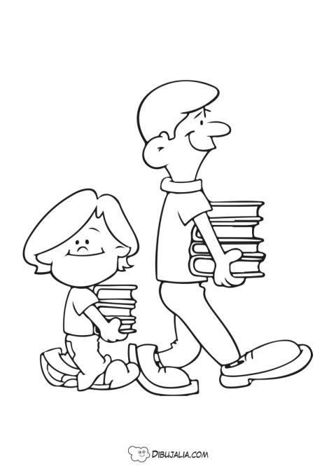 Familia transporta libros